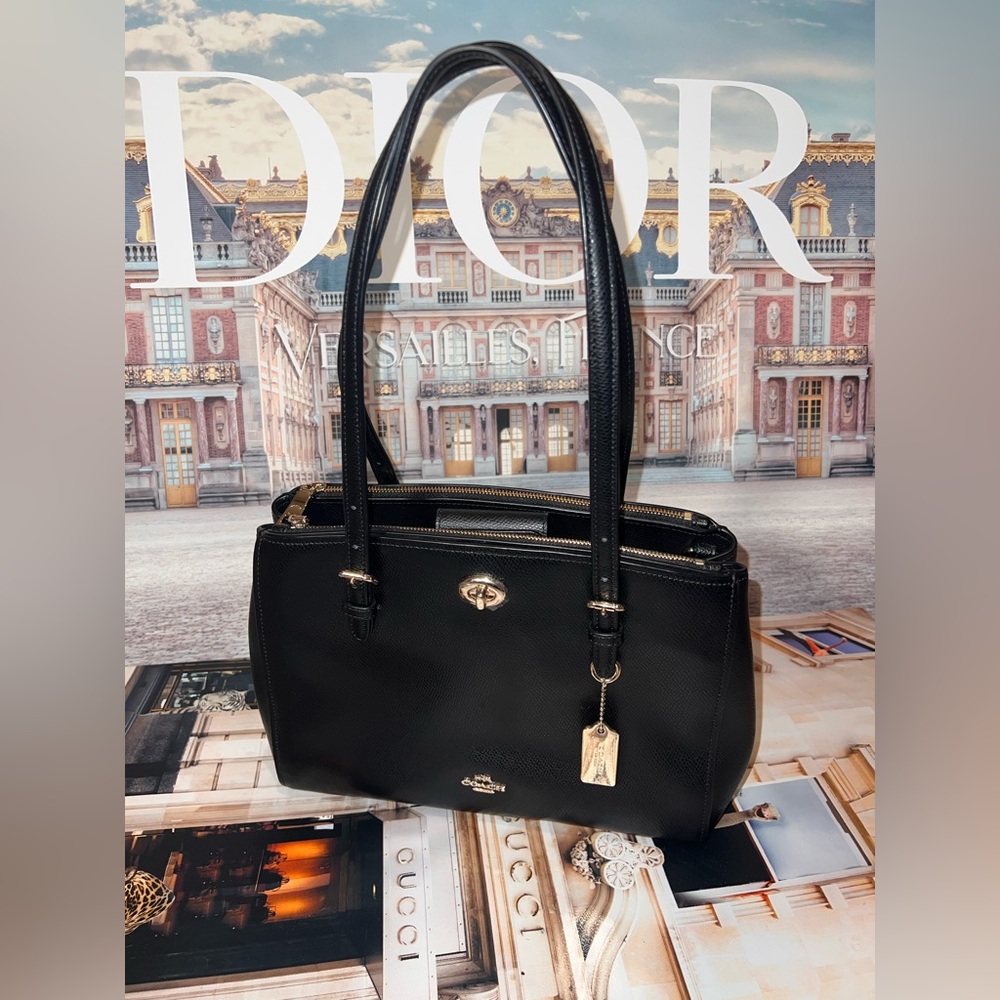 Coach Turn lock Carryall 29
Satchel